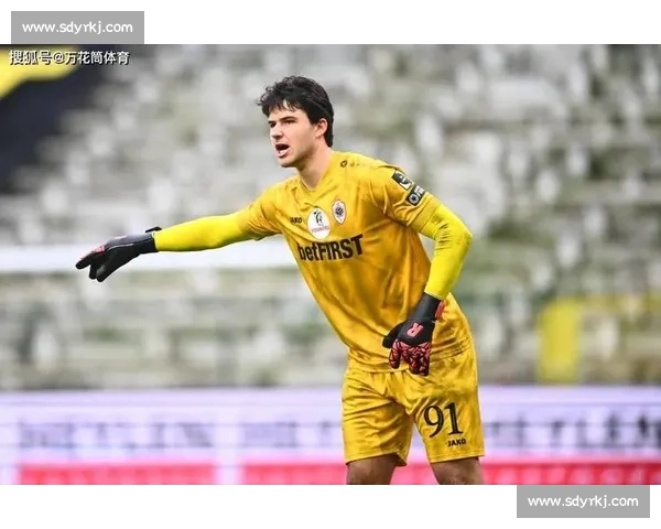 曼联马竞门将交易陷僵局 大马丁加盟与否取决于奥纳纳动向 曼联马竞门将交易陷僵局 大马丁加盟与否取决于奥纳纳动向