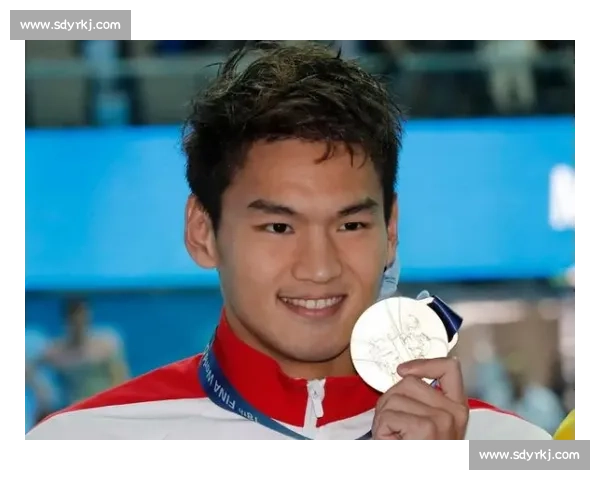 通勤装没换就夺冠？她的冠军来得太突然