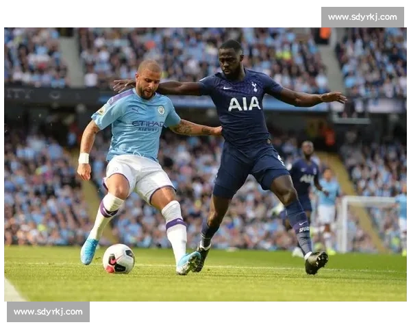 多米尼克面具突袭：第 1681 期 RAW 暗藏的战术博弈与文化觉醒